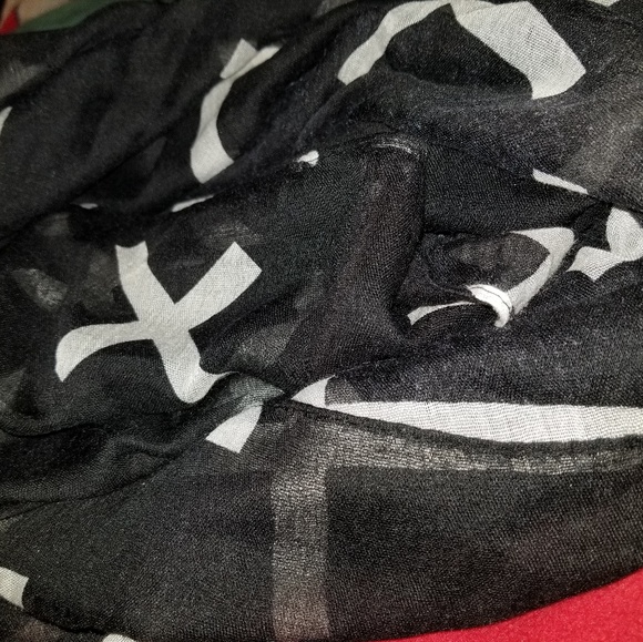 Infinity scarf - Picture 4 of 4